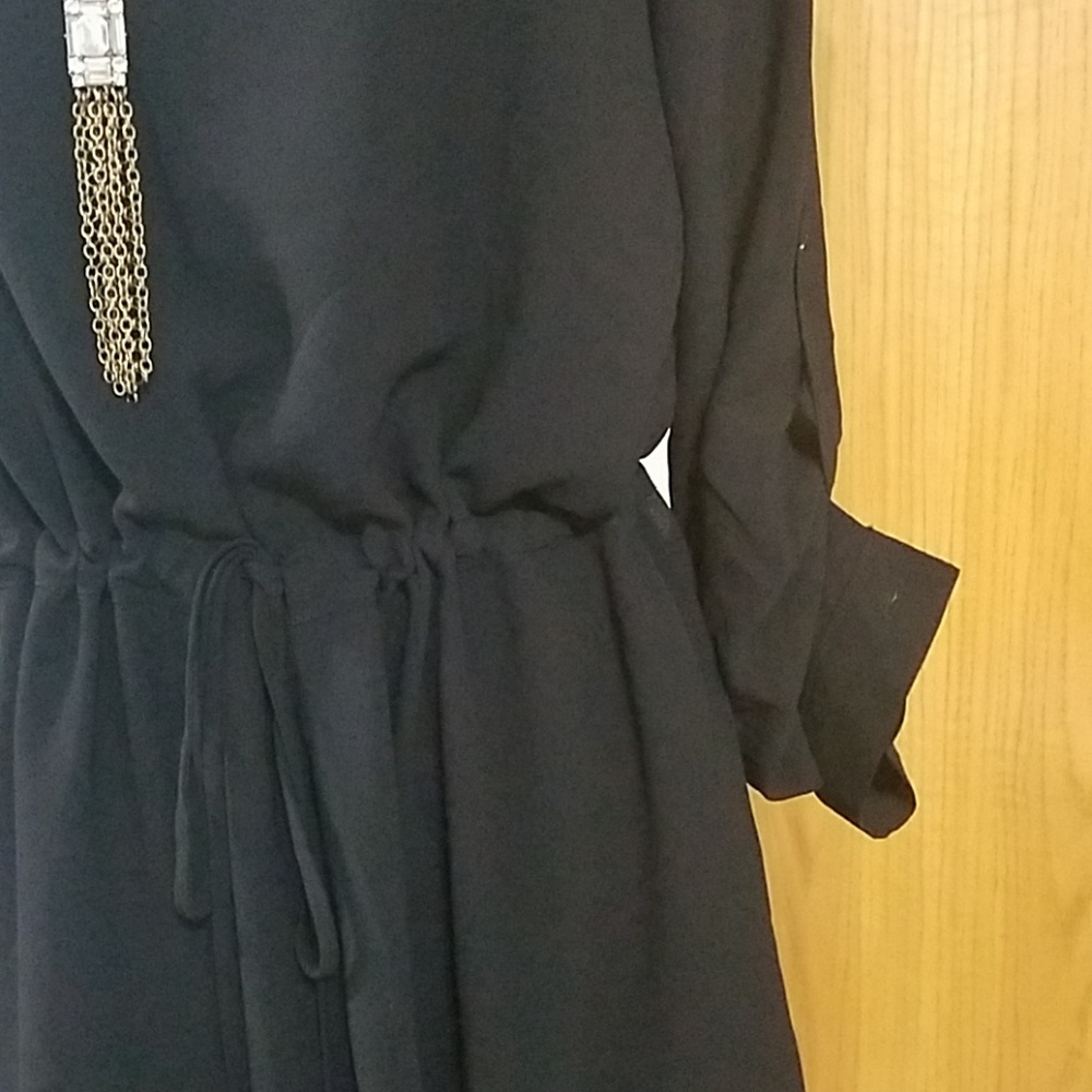 Dress - Picture 3 of 5